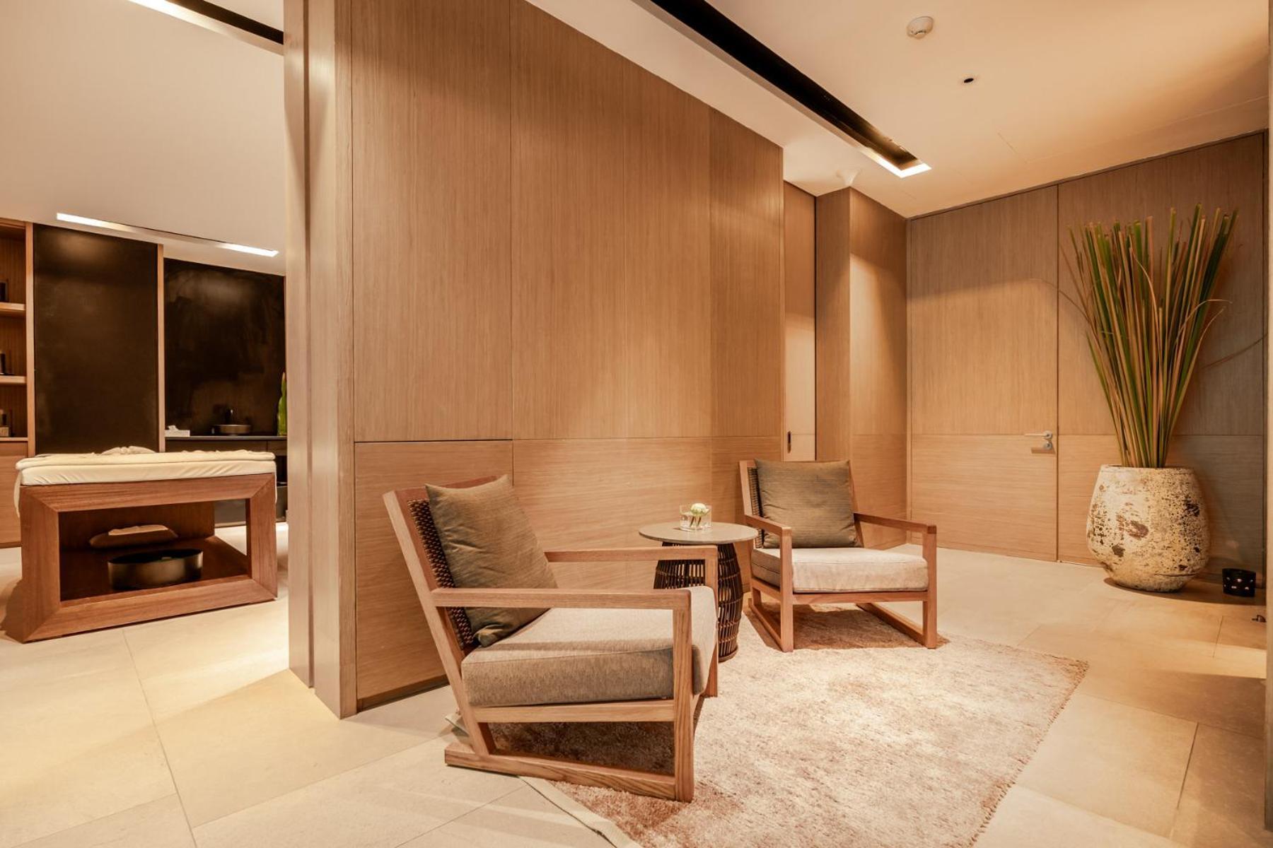 Luxury Penthouse 407sqm Beachfront And Private Pool